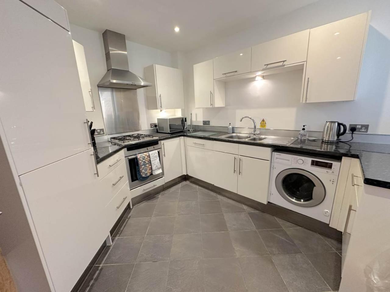 Parc Y Bryn Serviced Apartments Aberystwyth Eksteriør bilde
